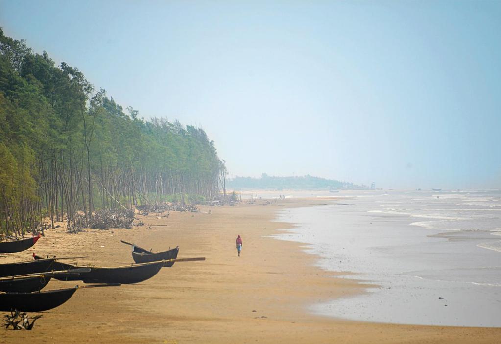 Sea Queen Uttara Resort Tajpur Dış mekan fotoğraf